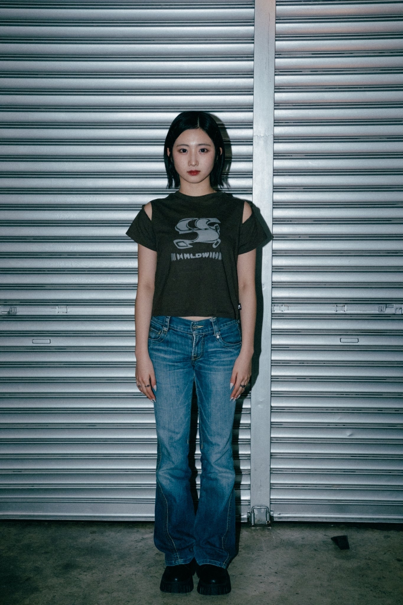 (WOMAN) WAVE Symbol Cut out SHORT SLEEVE T-Shirt