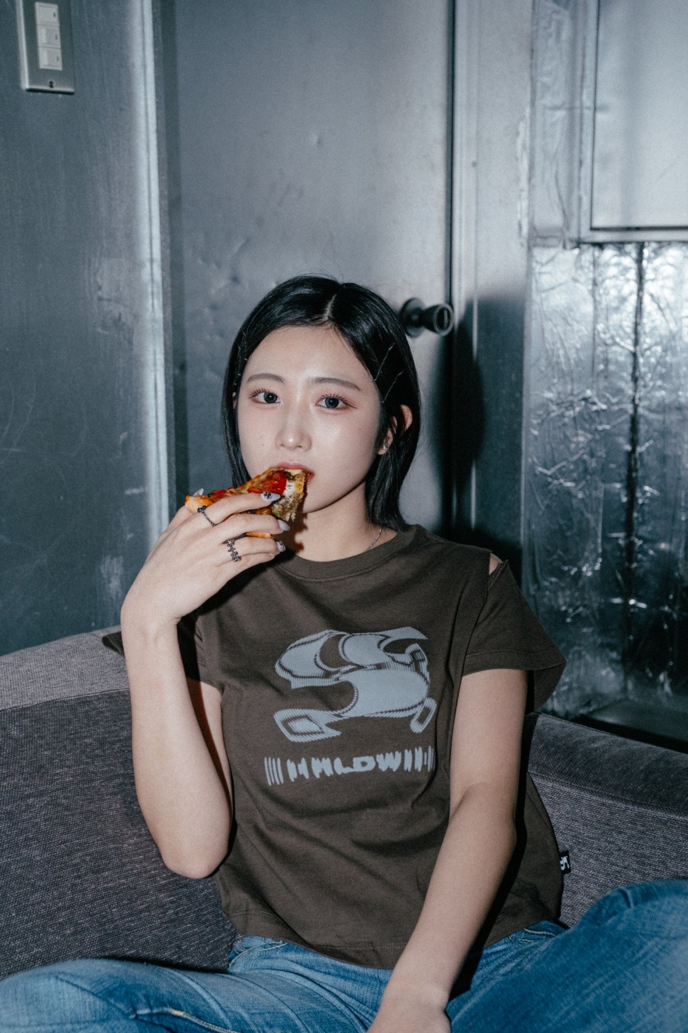 (WOMAN) WAVE Symbol Cut out SHORT SLEEVE T-Shirt