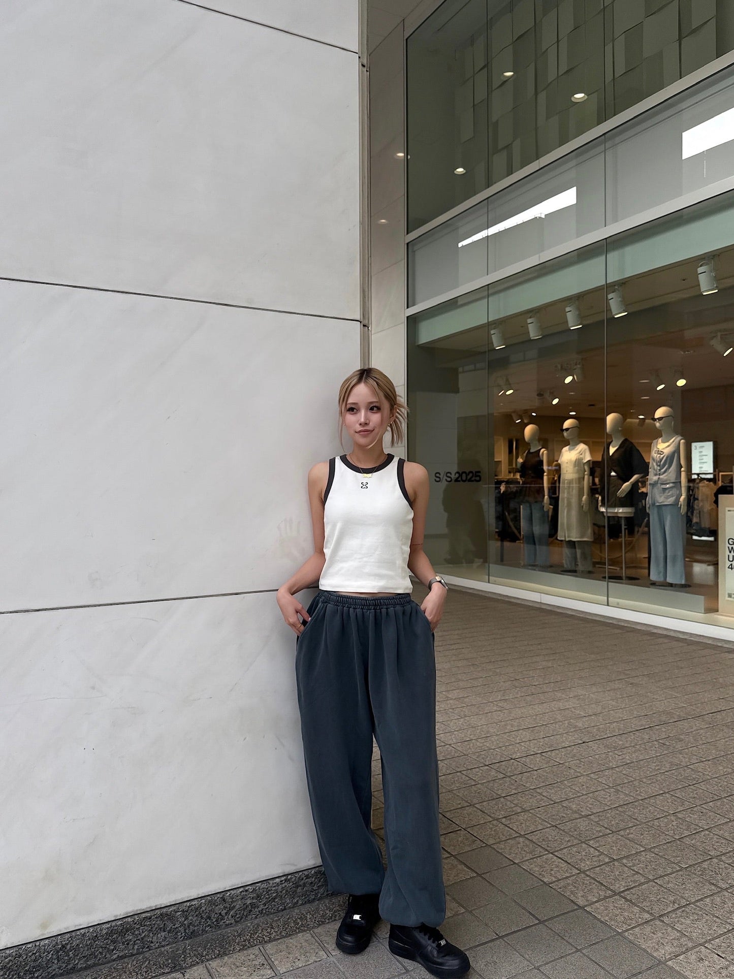 (Woman) Color combination sleeveless CBEUWTX501