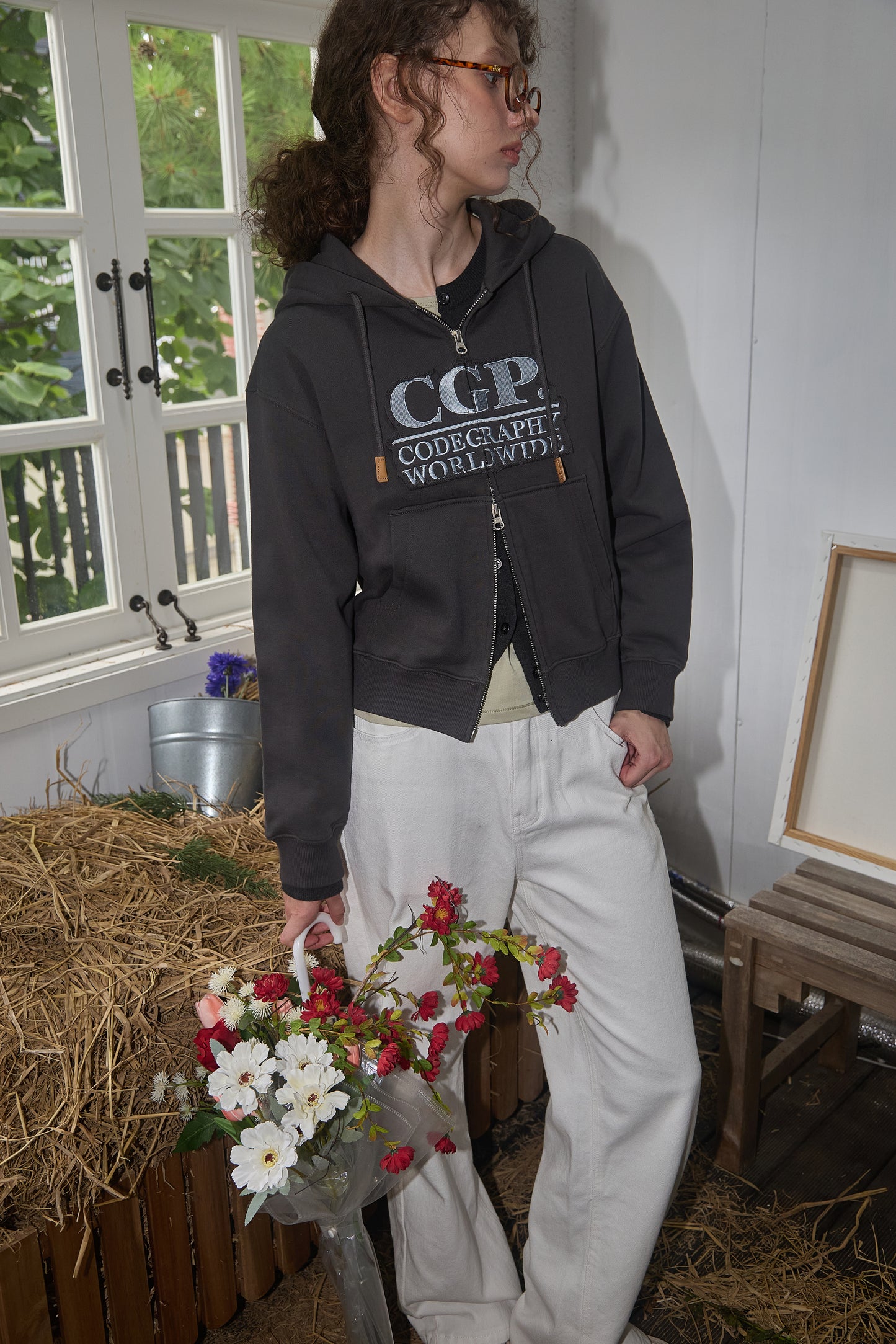 (Women) Square Point Hooded Zip-up CBEWWTC030