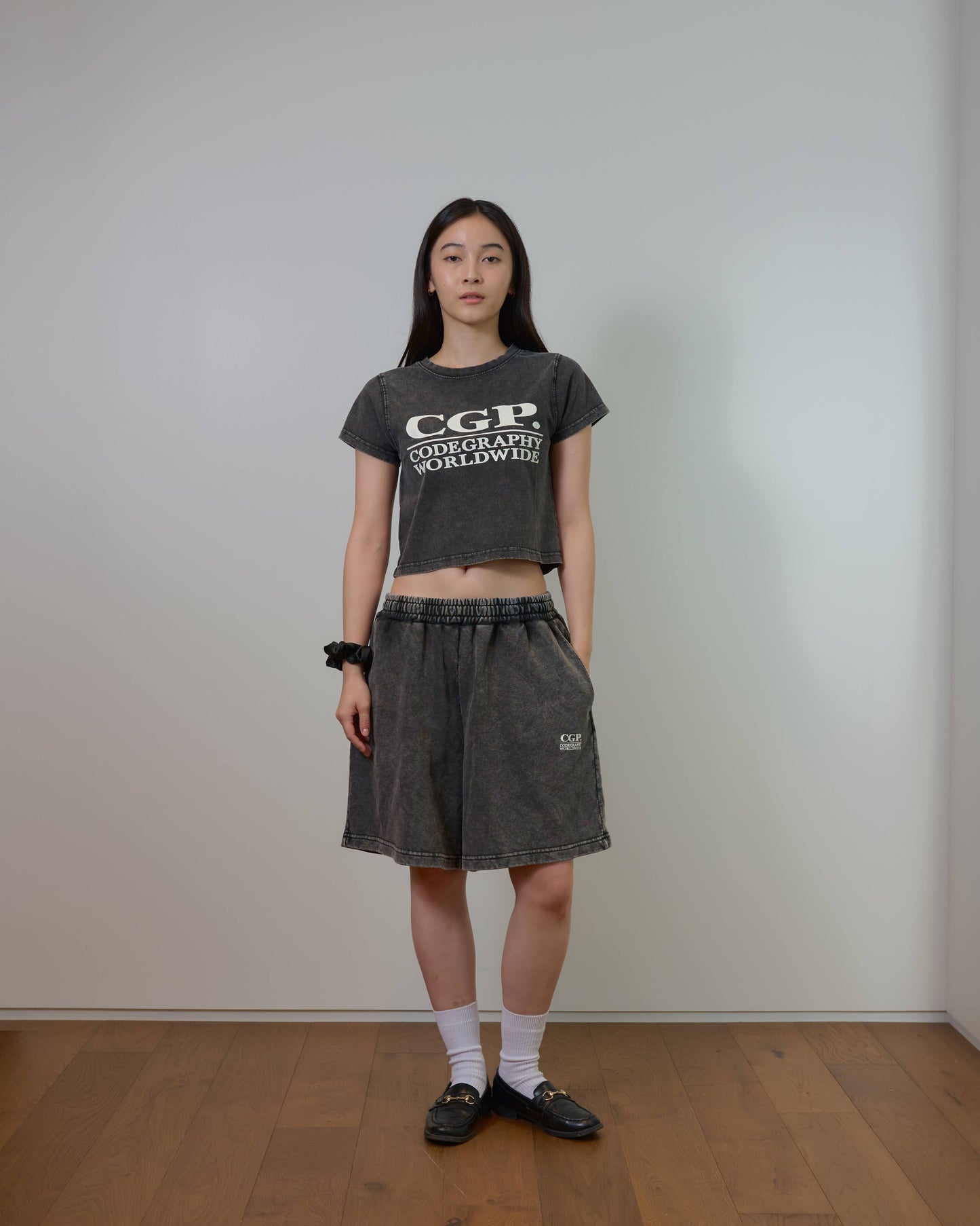 Pigment Square Logo Tee2