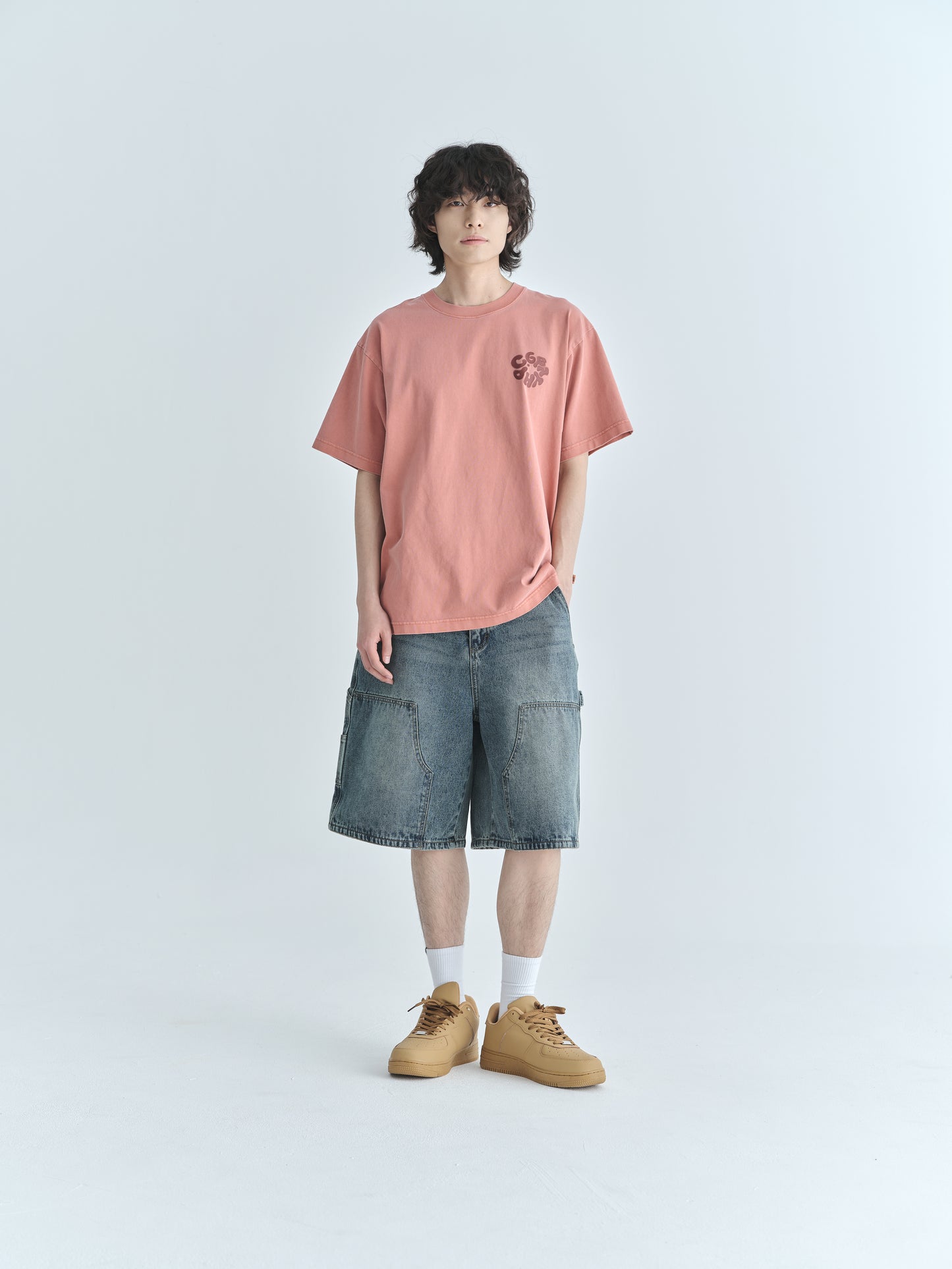Round C.GRAPHY Pigment Big Overfit Short Sleeve T-shirt CBFUUTS025